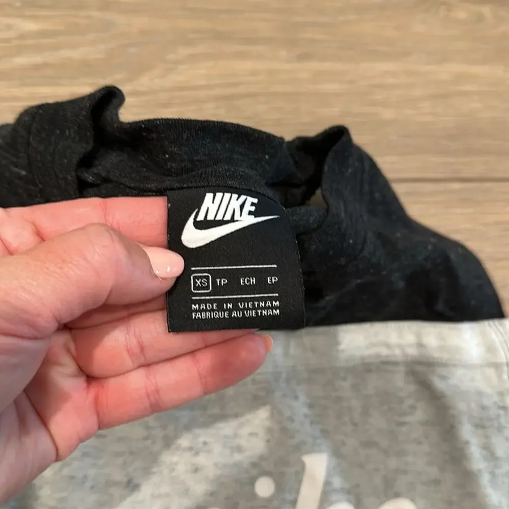 NIKE Gray Charcoal White‎ Sportswear Varsity Cropped Colorblock Tank Top Size XS